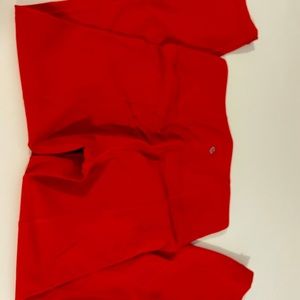 Lululemon, similar to the pace rival highrise crop